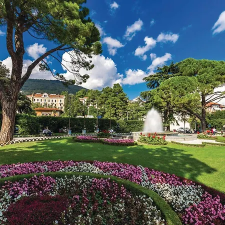 Pet Friendly Home In Zvoneca With Wifi בית נופש *