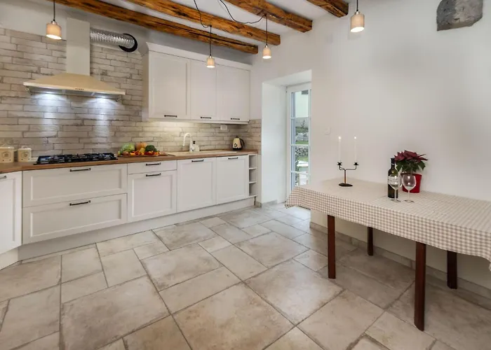 Pet Friendly Home In Zvoneca With Wifi Casa vacanze Zvoneca